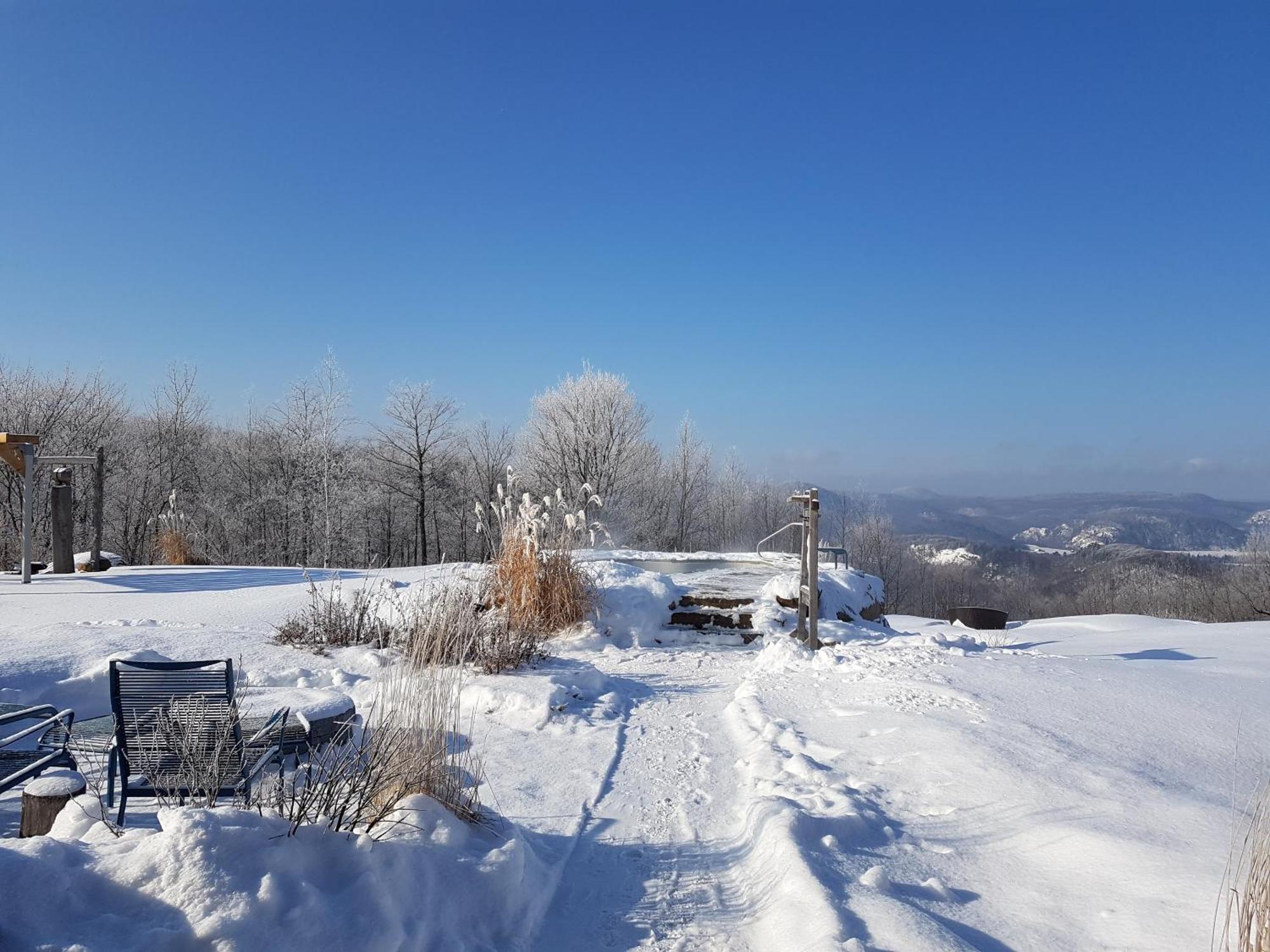 Eco Spa Highland Grenville-Sur-La-Rouge Екстериор снимка