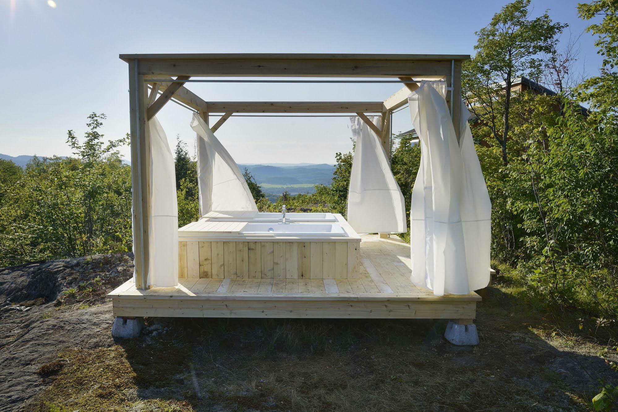 Eco Spa Highland Grenville-Sur-La-Rouge Екстериор снимка